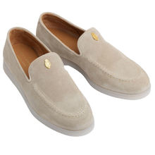Load image into Gallery viewer, Chilcombe Loafer in Oyster
